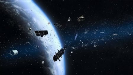 Çin uydusu, Rus uydusunun enkaz parçasıyla yörüngede çarpışma tehlikesi atlattı
