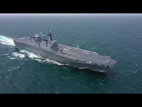 Güney Kore Donanması’nın yeni taarruz gemisi göreve başladı