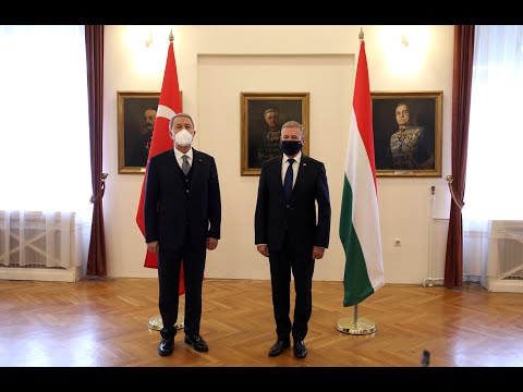 Milli Savunma Bakanı Hulusi Akar Türkiye-Macaristan iş birliğini değerlendirdi