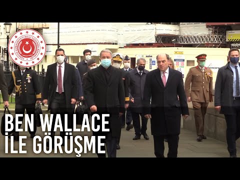 Millî Savunma Bakanı Hulusi Akar Londra’da İngiltere Savunma Bakanı Ben Wallace İle Bir Araya Geldi