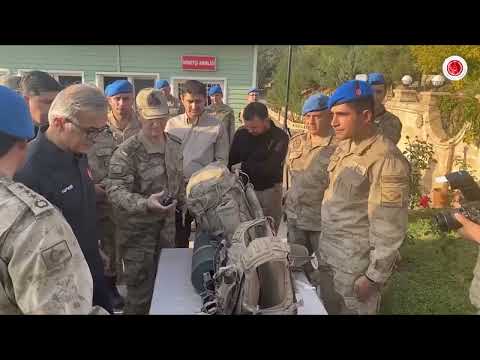 Savunma Sanayii Başkanı Demiri Jandarma&#039;nın kullandığı savunma sistemlerini inceledi