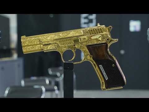 Sarsılmaz&#039;s gold plated pistol generates interest at IDEX 2023